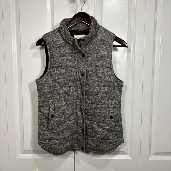Skies Are Blue Vest Womens S Gray Quilted Snap Front Cozy Boho Layered Look - Picture 1 of 10